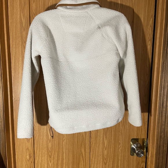 Carhartt White and Brown Fleece Pullover(57) - Picture 3 of 6